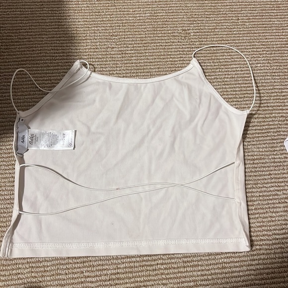 ADIKA open back crop top - Picture 2 of 3